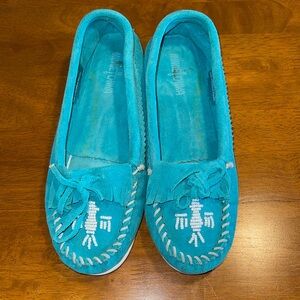 Minnetonka Blue Suede Moccasin Loafers shoes with Beading Size 8.5